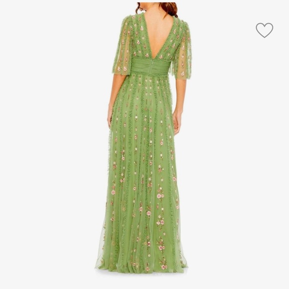 MAC DUGGAL ruffle floral A line gown with added area by cleavage - Picture 2 of 4